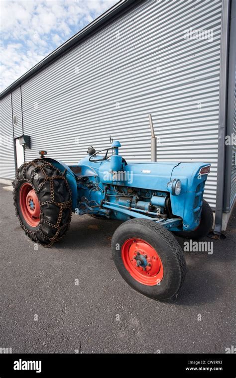 Fordson Super Dexta Tractor Stock Photo Alamy