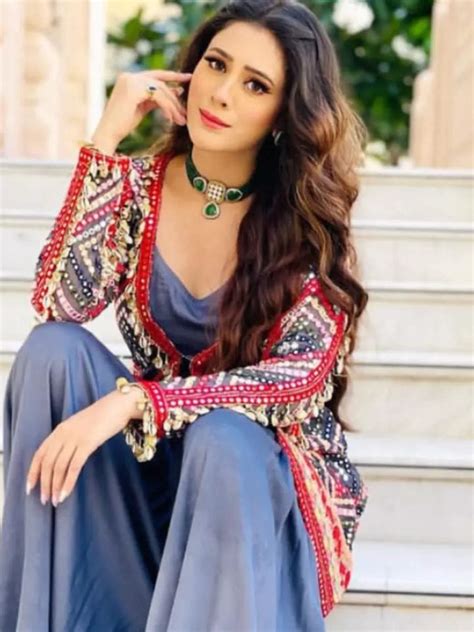 Hiba Nawabs Top 15 Gorgeous Looks For Eid Times Of India