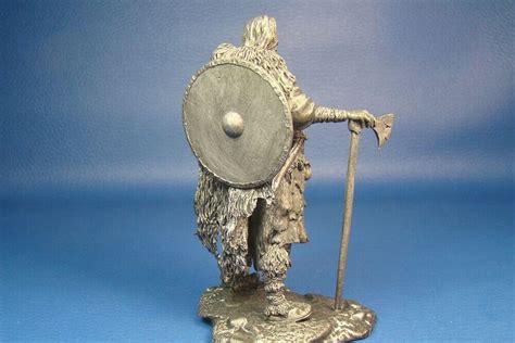 Viking Jarl With Shield And Axe 9 10th Century 75mm 1 24 Scale