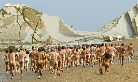 Naked On The Run A New Craze For Racing In The Nude Via Forbes Clothes Free Life