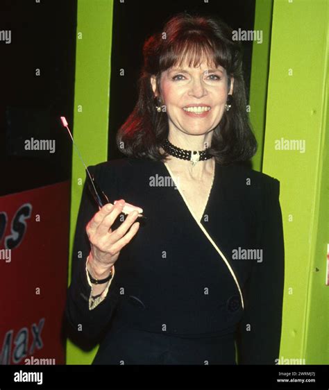 Barbara feldon hi-res stock photography and images - Alamy