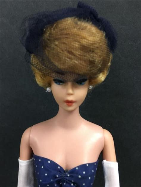 Lot 1962 BLONDE BUBBLECUT BARBIE DRESSED IN GAY PARISIENNE 964 MISSING PURSE BOTH DRESS