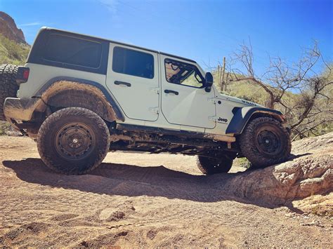 Jeep Wrangler W B401 17X8 5 BRINK BARRACK Wheels