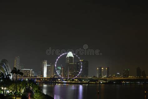 Singapore flyer at night editorial stock image. Image of high - 38721924