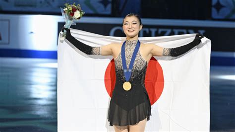 Figure Skating Japan S Kaori Sakamoto Wins Third Straight World Title