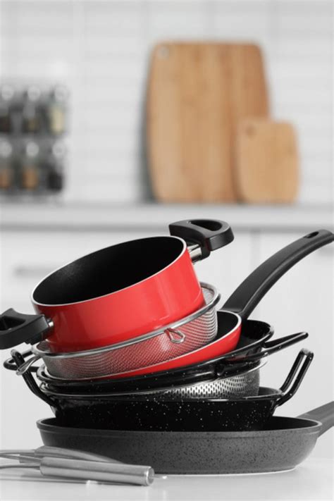 7 Best Cast Iron Cookware Sets in 2021 | Cast iron cookware set ...