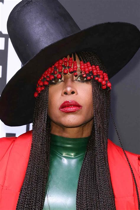 Beyoncé S Rep Defends Her After Erykah Badu Questions Her New Album Cover