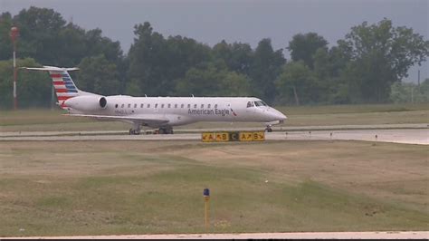 American Airlines begins flights at Appleton airport | WLUK