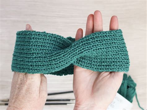 Free Headband And Ear Warmer Knitting Patterns Sarah Maker