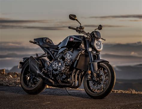 Moto Honda Cb R Tem Nova Vers O Na Linha