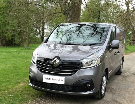 Renault Trafic Sport Sl27 Energy 16 Dci 120ps White Hot Vanswhite