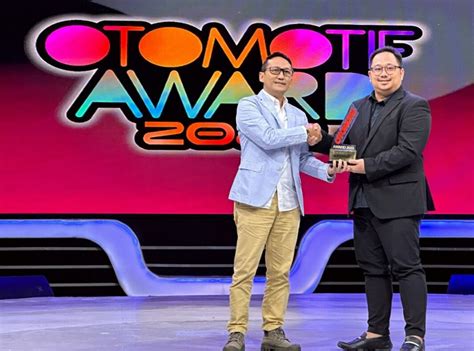 Wuling Air Ev Berhasil Raih Gelar Rookie Of The Year Ajang Otomotif