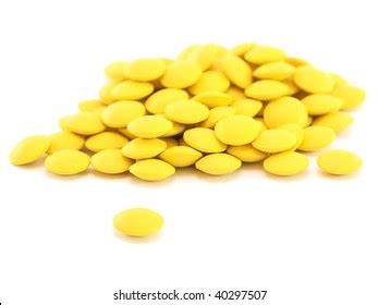 13,328 Yellow Round Pills Images, Stock Photos, 3D objects, & Vectors ...