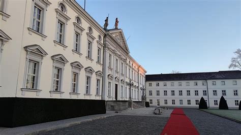 Steinmeier Entl Sst Fdp Kabinettsmitglieder Und Ernennt Nachfolger