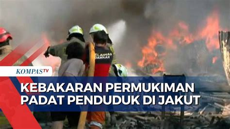 Permukiman Padat Penduduk Di Penjaringan Terbakar Seorang Lansia 70