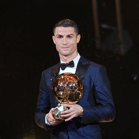 Pallone D Oro Ecco I 30 Candidati Nessun Italiano In Lista Ronaldo