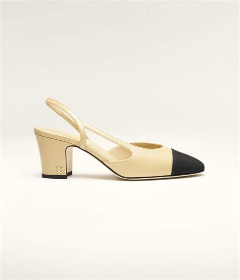 Slingbacks Goatskin Grosgrain Beige Black Fashion Chanel