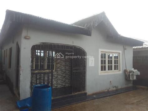 For Sale Bedrooms Bungalow With Units Of Uncompleted One Bedroom