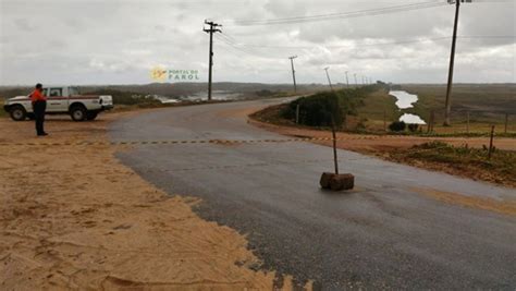 Defesa Civil Interdita Trecho De Estrada Na Gaivotas Afetada Por