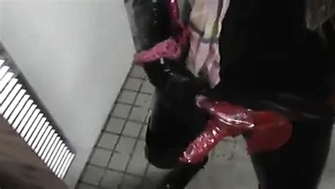 Rubber Wanking Gay Man Porn Xhamster