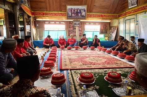 Ritual Khusus Di Kerajaan Galesong Dukungan Untuk Ridwan Andi Wittiri