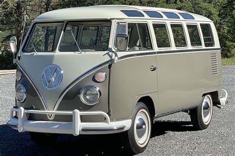 20 Years Owned 1964 Volkswagen Type 2 Deluxe 21 Window Samba For Sale