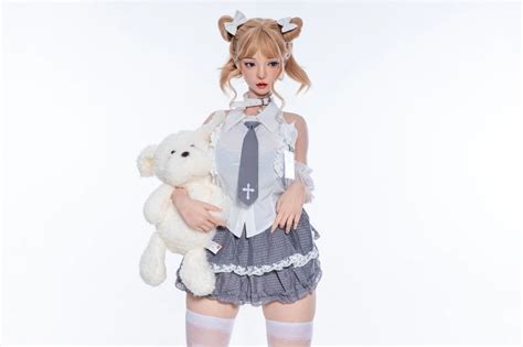 Why Realistic Silicone Sex Dolls Are Gaining Popularity In 2025