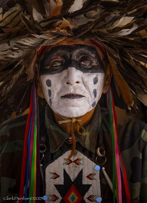 Evocative Portraits of Native Americans in Full Regalia