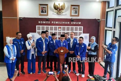 PAN Daftarkan Total 580 Caleg DPR Banyak Yang Berprofesi Artis