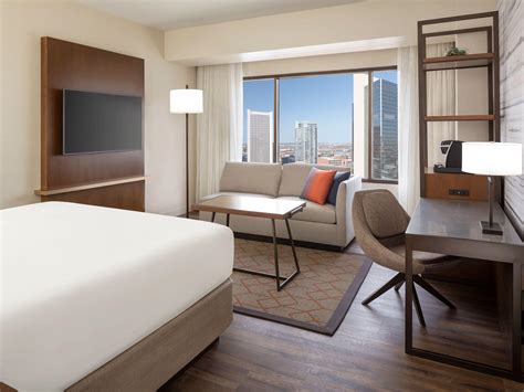 Quartos De Hotel E Suítes De 2 Quartos Em Phoenix Hyatt Regency Phoenix