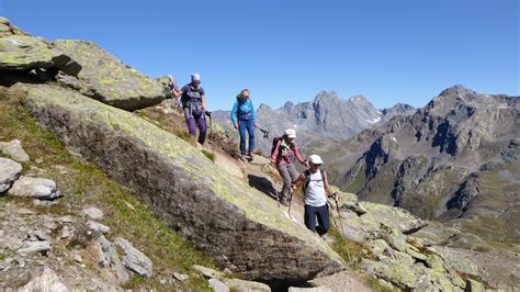 Pfannenstiel Wanderblog Zu Den J Riseen Am Fl Elapass Gr