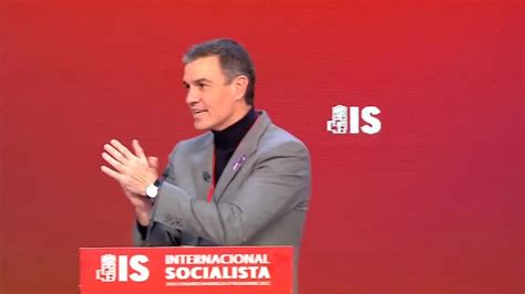 Sánchez elegido presidente de la Internacional Socialista por