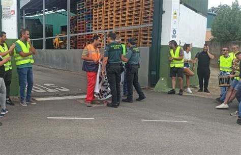 La Guardia Civil de Montehermoso ha detenido esta mañana a un miembro