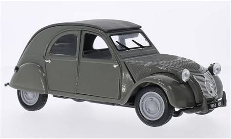 Modellino In Miniatura Citroen 2CV 1 18 Maisto Grigio 1952 Modellini