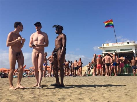 Public Naked Guys Gifs Pics Photo BoyFriendTV