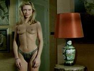Naked Valérie Steffen in Sauf Votre Respect