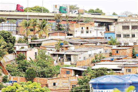 Favelas já ocupam mais de 496 hectares em Goiânia O Popular