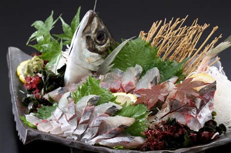 長崎のしまはお魚パラダイス！とびきり新鮮で旨い魚を一挙紹介！ 特集 【公式】長崎しま旅行こう 長崎の島々の観光・旅行情報ならココ！