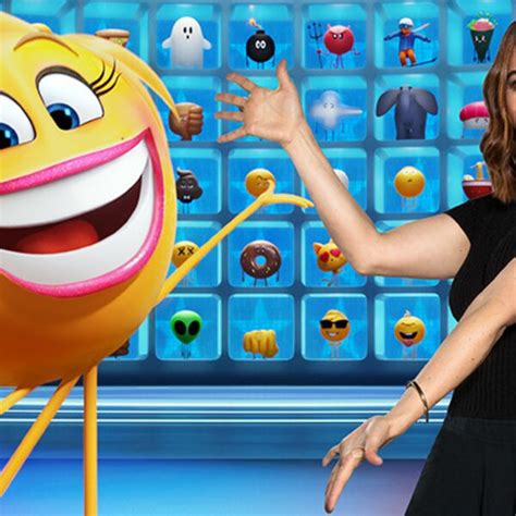 Smiler (Maya Rudolph) from Meet the Characters From The Emoji Movie | E ...