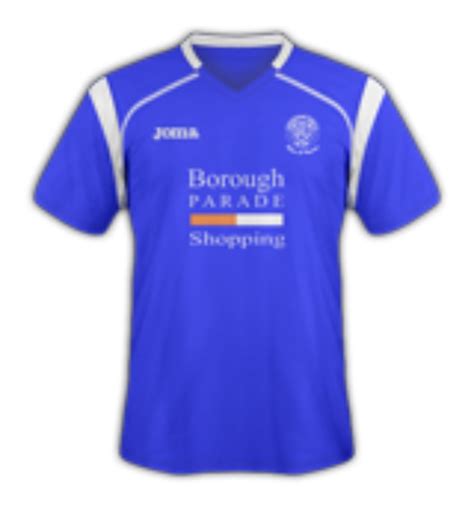 Chippenham Town 2010-11 Kits