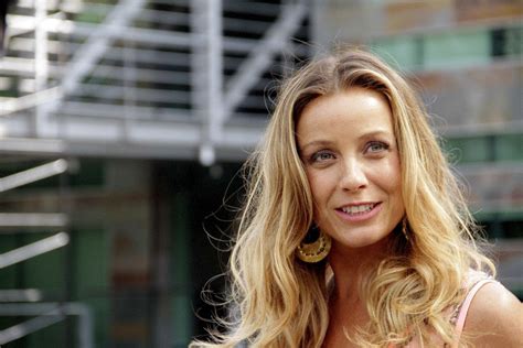 Claudia Conserva Celebra Los Buenos Resultados De Milf En Ucv