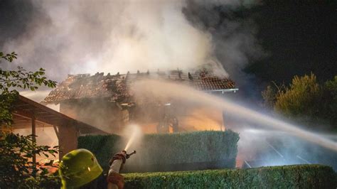 Fotostrecke Gro Einsatz In Lauterbach Brand Zerst Rt Wohnhaus