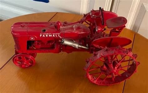 Mccormick Deering Farmall H Steel Wheel Fmpm Die Cast Tractor