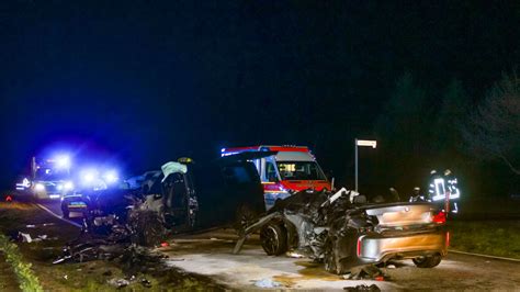 Bmw Rast In Gro Raum Taxi Unfall Bei Karlsruhe Fordert Tote