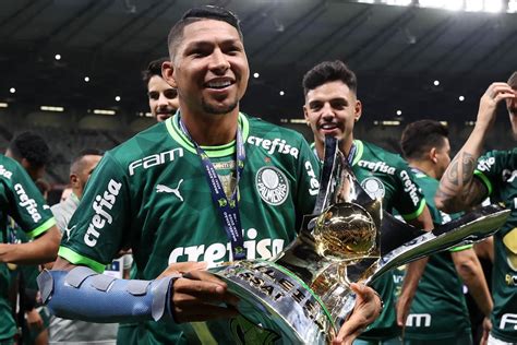 Palmeiras Rony Fala Sobre T Tulo E Abel Ferreira