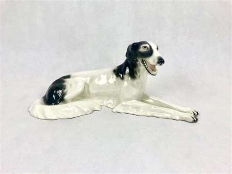 Statua Art Deco Del Levriero Borzoi In Porcellana Di Royal Dux Bohemia