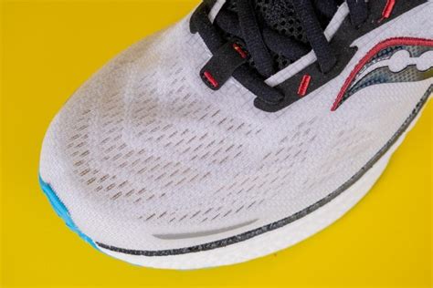 Cut in half: Saucony Triumph 19 Review | RunRepeat