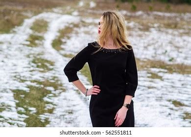 Full Length Portrait Blonde Girl Posing Stock Photo 562551811 Shutterstock