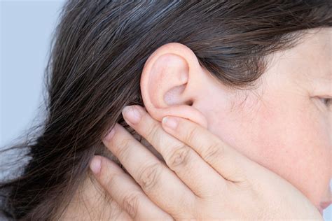 Why Does My Ear Make a Crackling Noise? | El Dorado Hearing