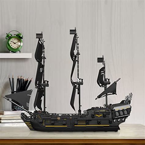 Mould King 13111 Pirates Ship Model Building Blocks Kits MOC Black